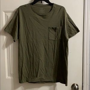 Men’s casual t shirt size L